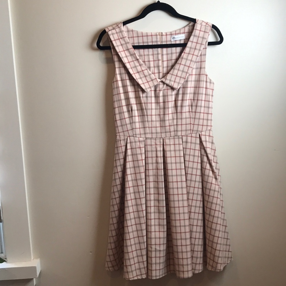 Plaid Vintage Inspired Dress 👗